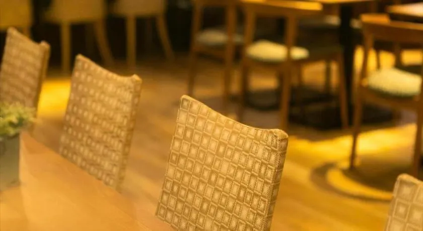 Garner Hotel Osaka Honmachi Station By Ihg 3*,  Japán